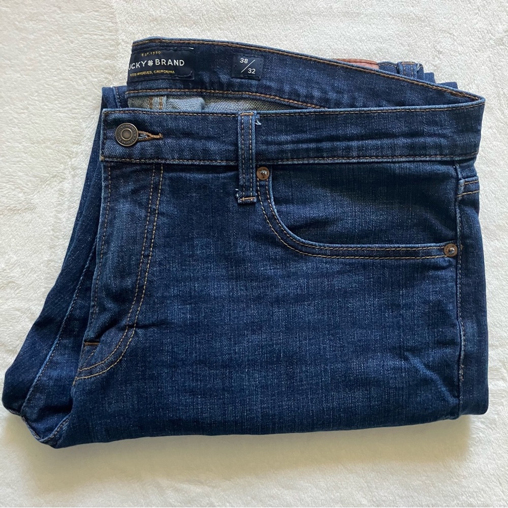 Lucky brand 221 straight leg jeans 38 x 32. Dark wash.